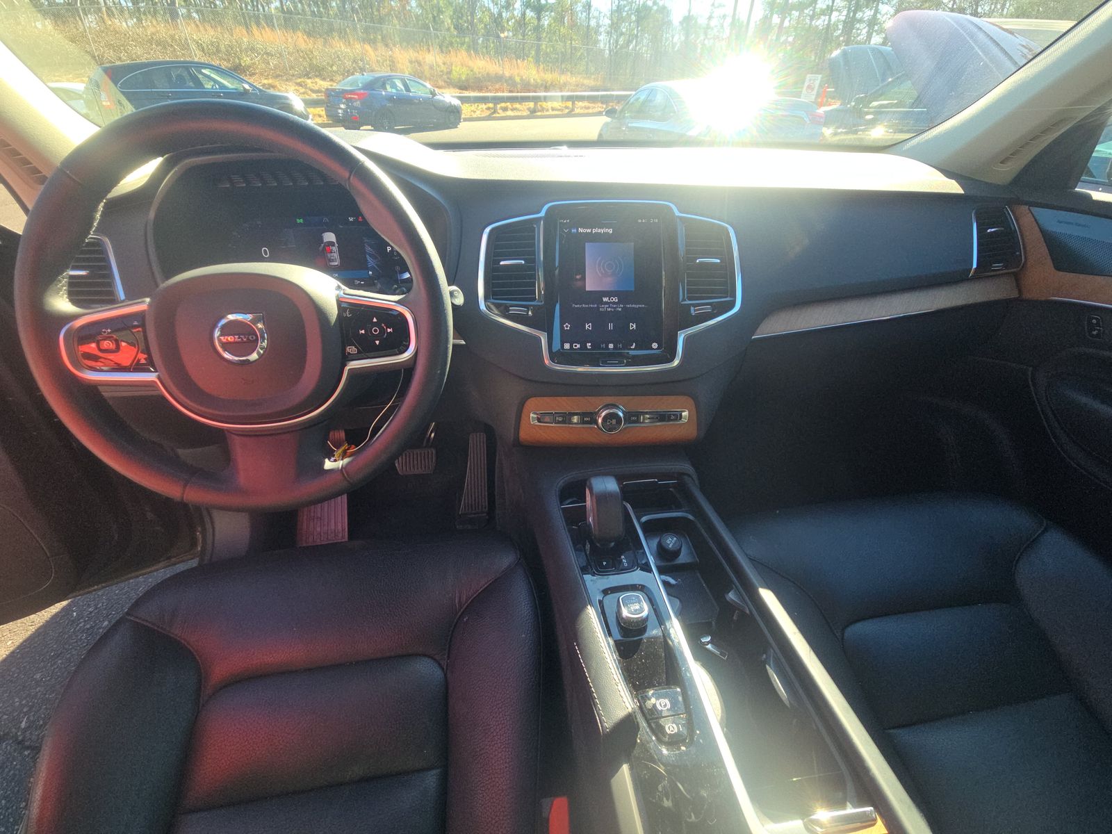 2023 Volvo XC90 B6 Plus AWD