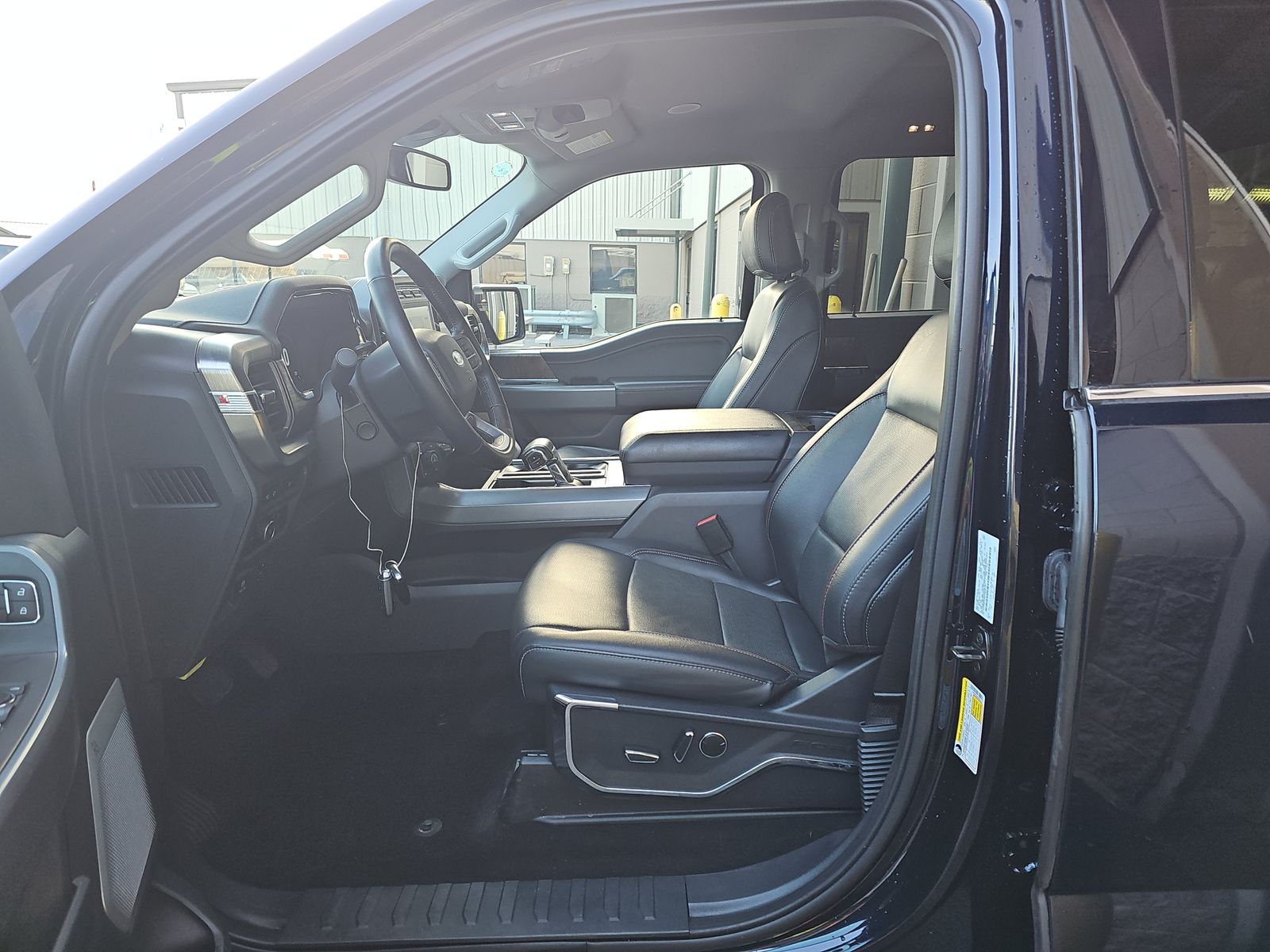 2023 Ford F-150 Lariat AWD