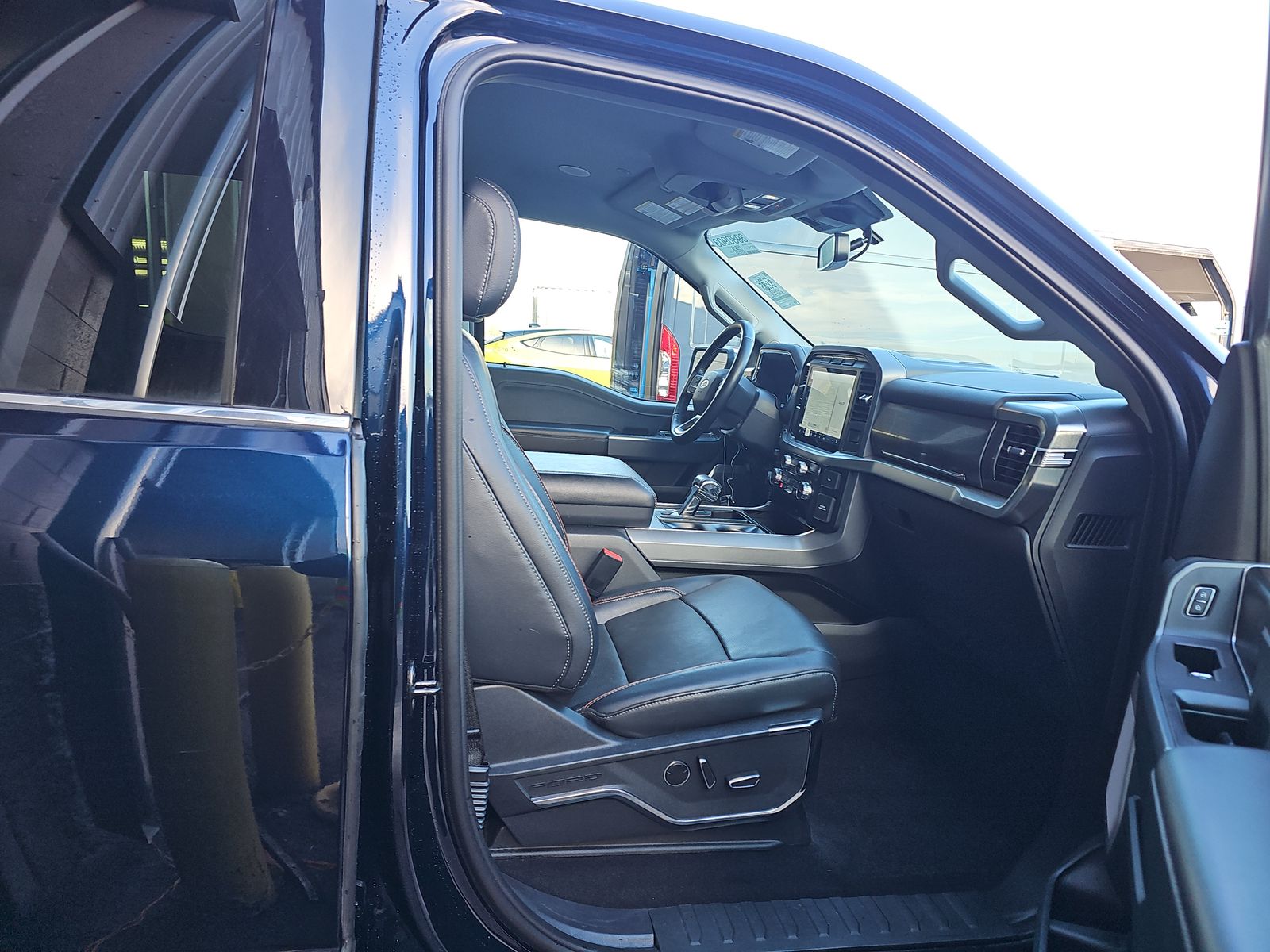 2023 Ford F-150 Lariat AWD