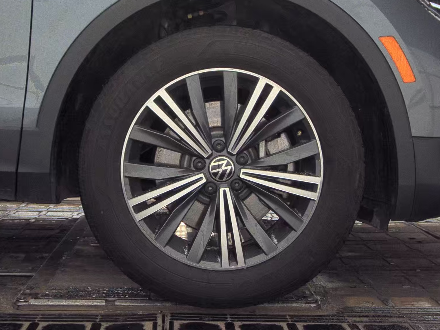 2024 Volkswagen Tiguan 2.0T Wolfsburg Edition FWD