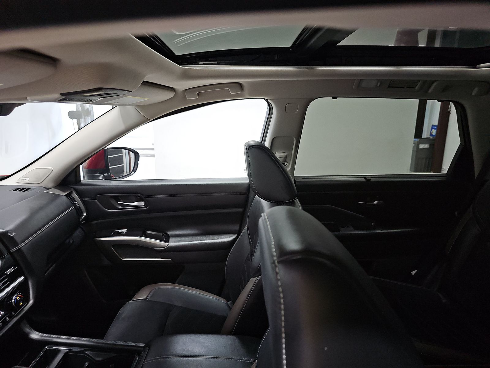 2022 Nissan Pathfinder Platinum AWD