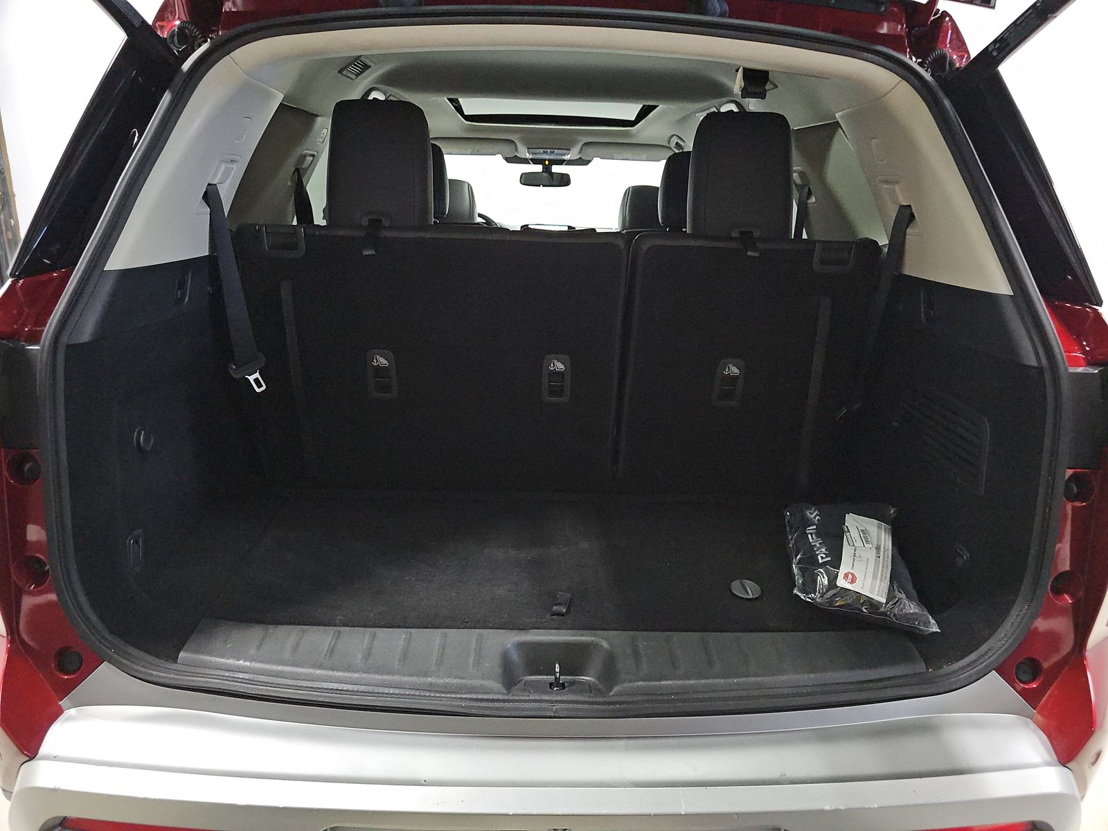 2022 Nissan Pathfinder Platinum AWD