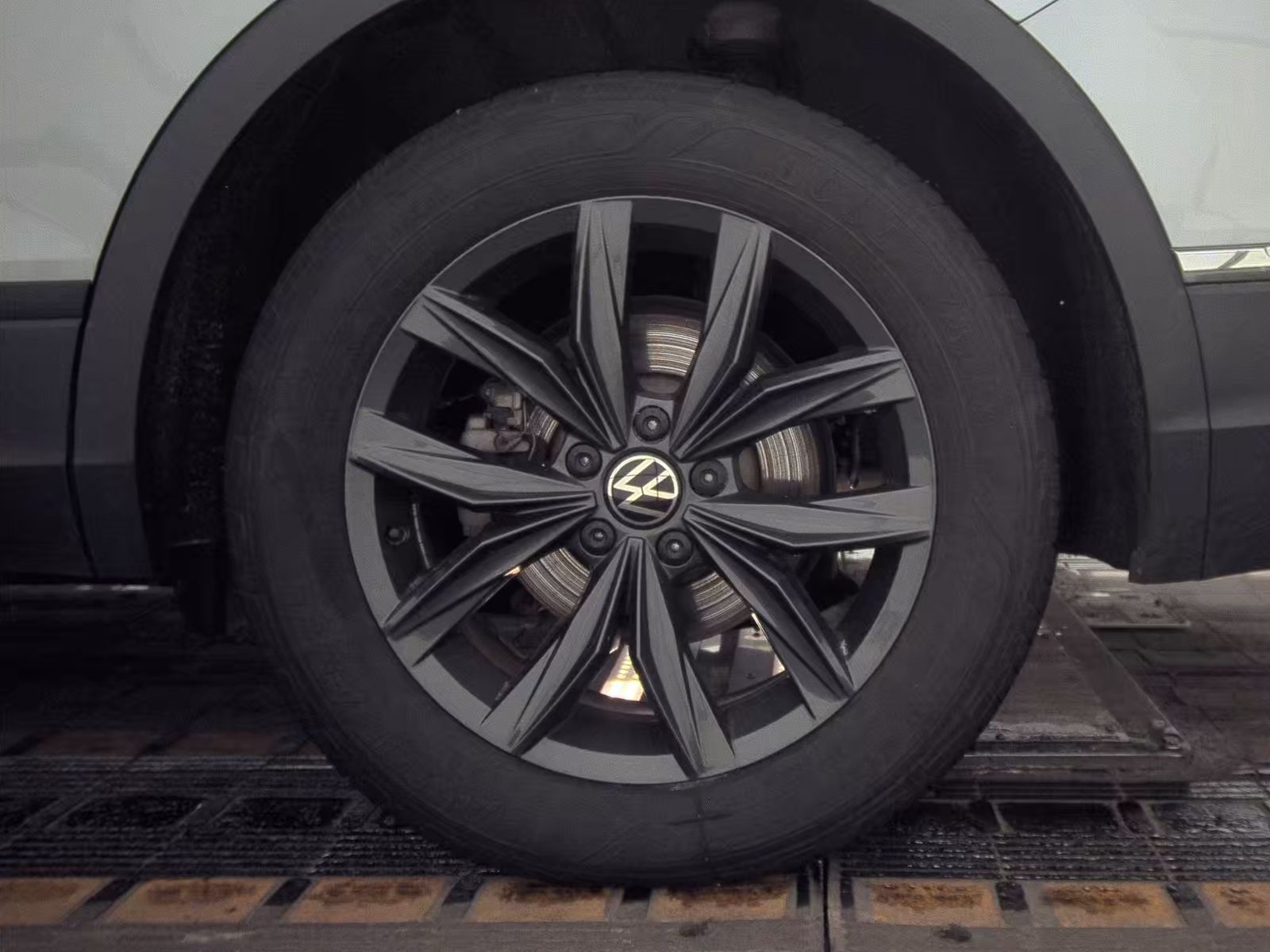 2024 Volkswagen Tiguan 2.0T Wolfsburg Edition FWD