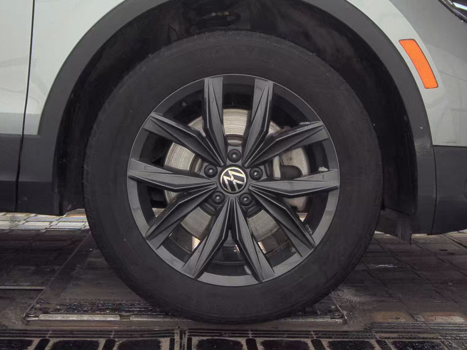 2024 Volkswagen Tiguan 2.0T Wolfsburg Edition FWD