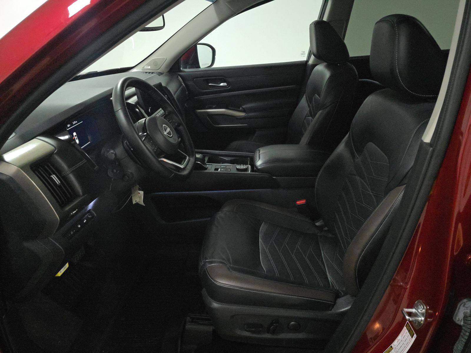 2022 Nissan Pathfinder Platinum AWD