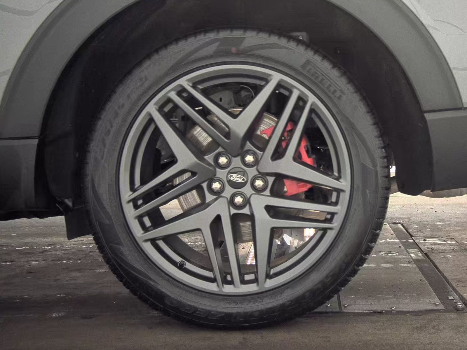 2025 Ford Explorer ST-Line AWD