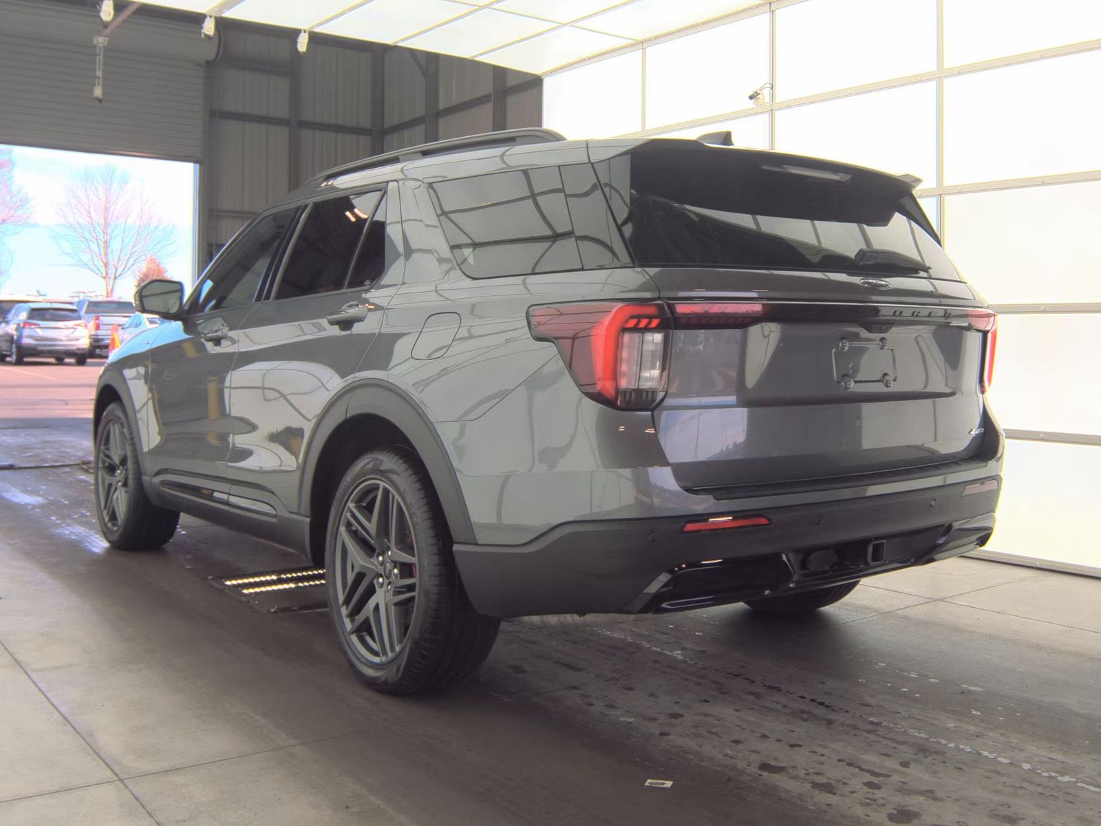 2025 Ford Explorer ST-Line AWD