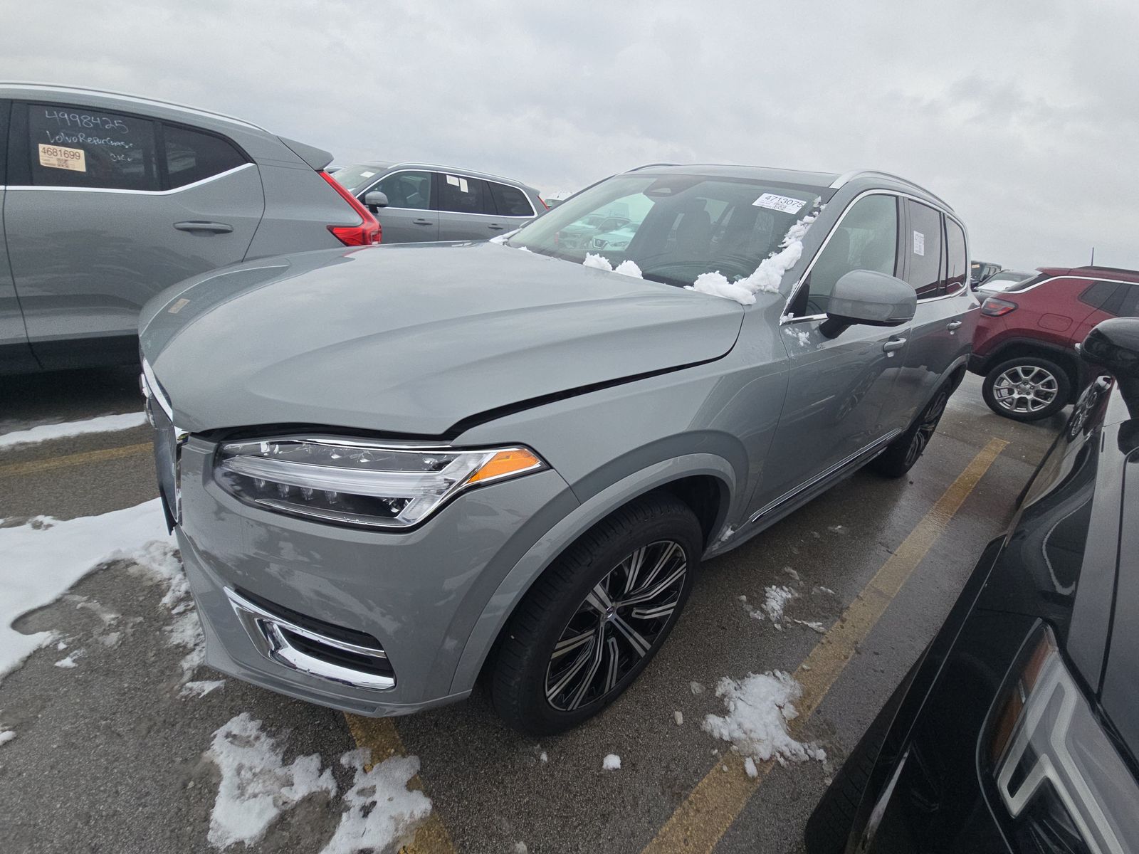 2025 Volvo XC90 B5 Core AWD