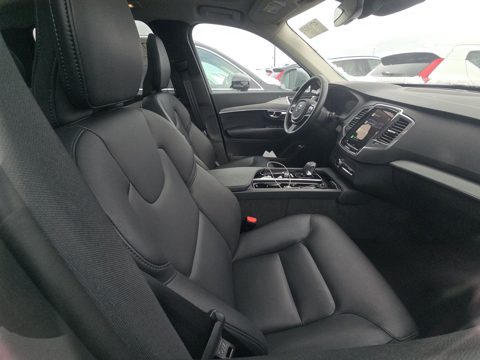 2025 Volvo XC90 B5 Core AWD