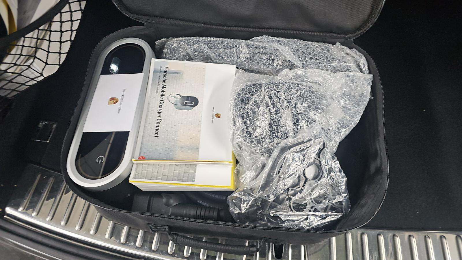 2022 Porsche Cayenne E-Hybrid AWD