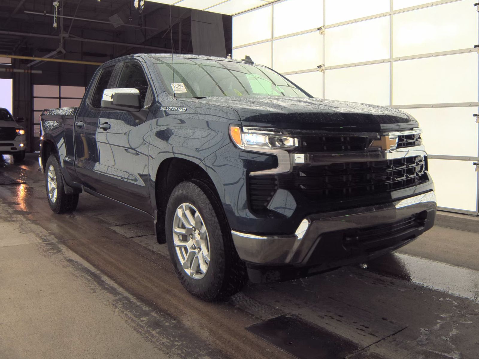 2023 Chevrolet Silverado 1500 LT AWD