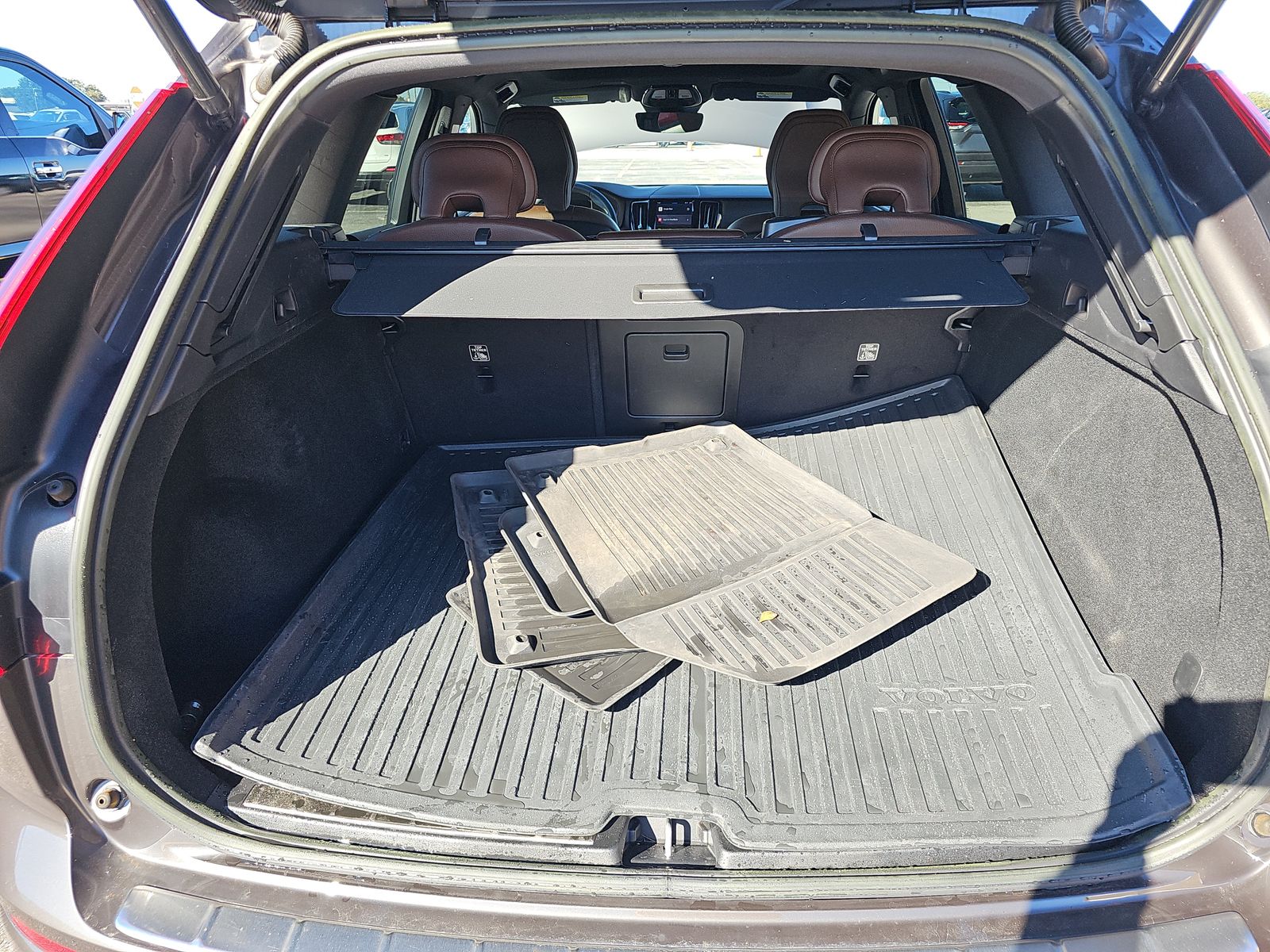 2023 Volvo XC60 B5 Plus FWD