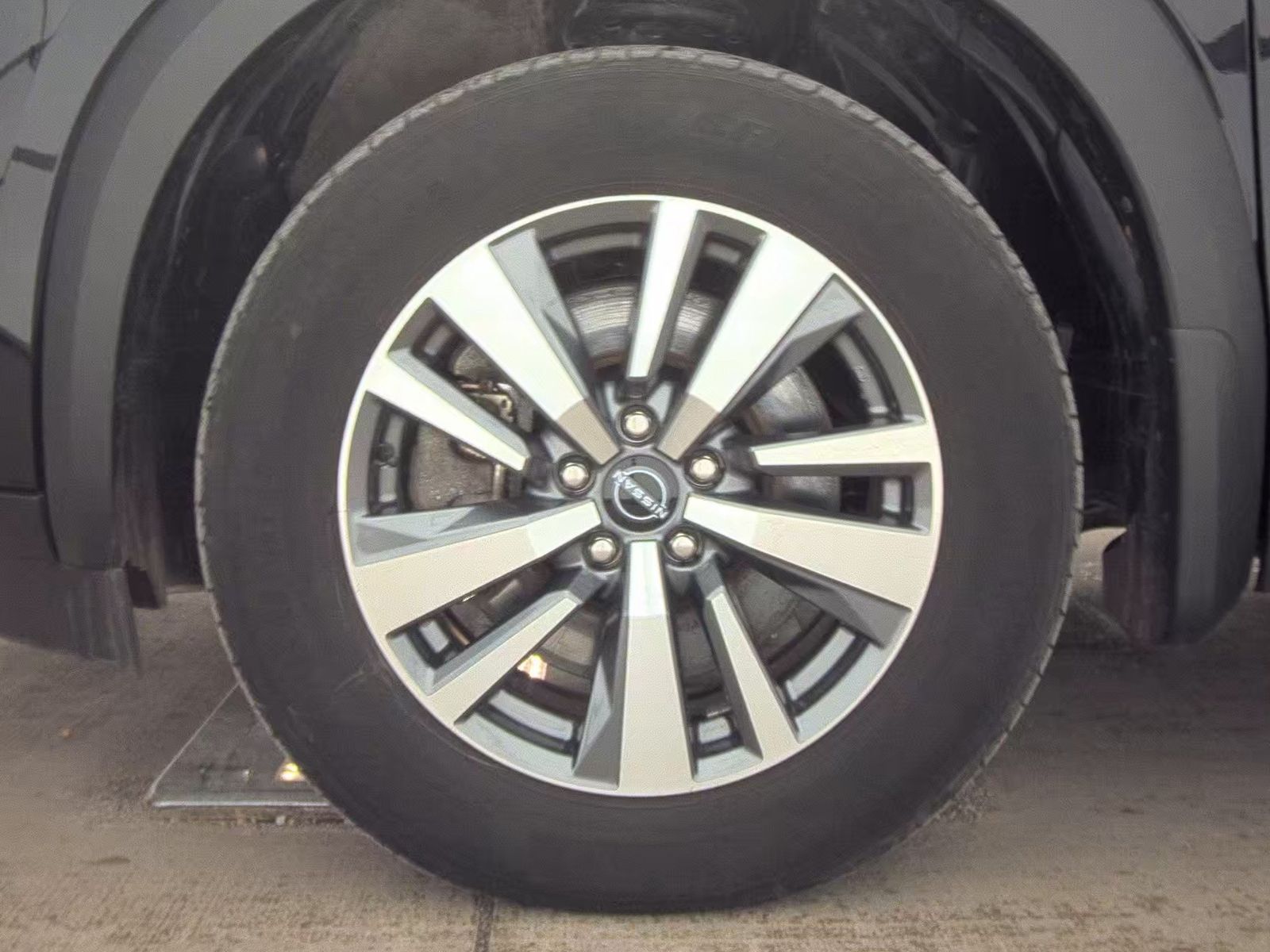 2024 Nissan Pathfinder SL AWD