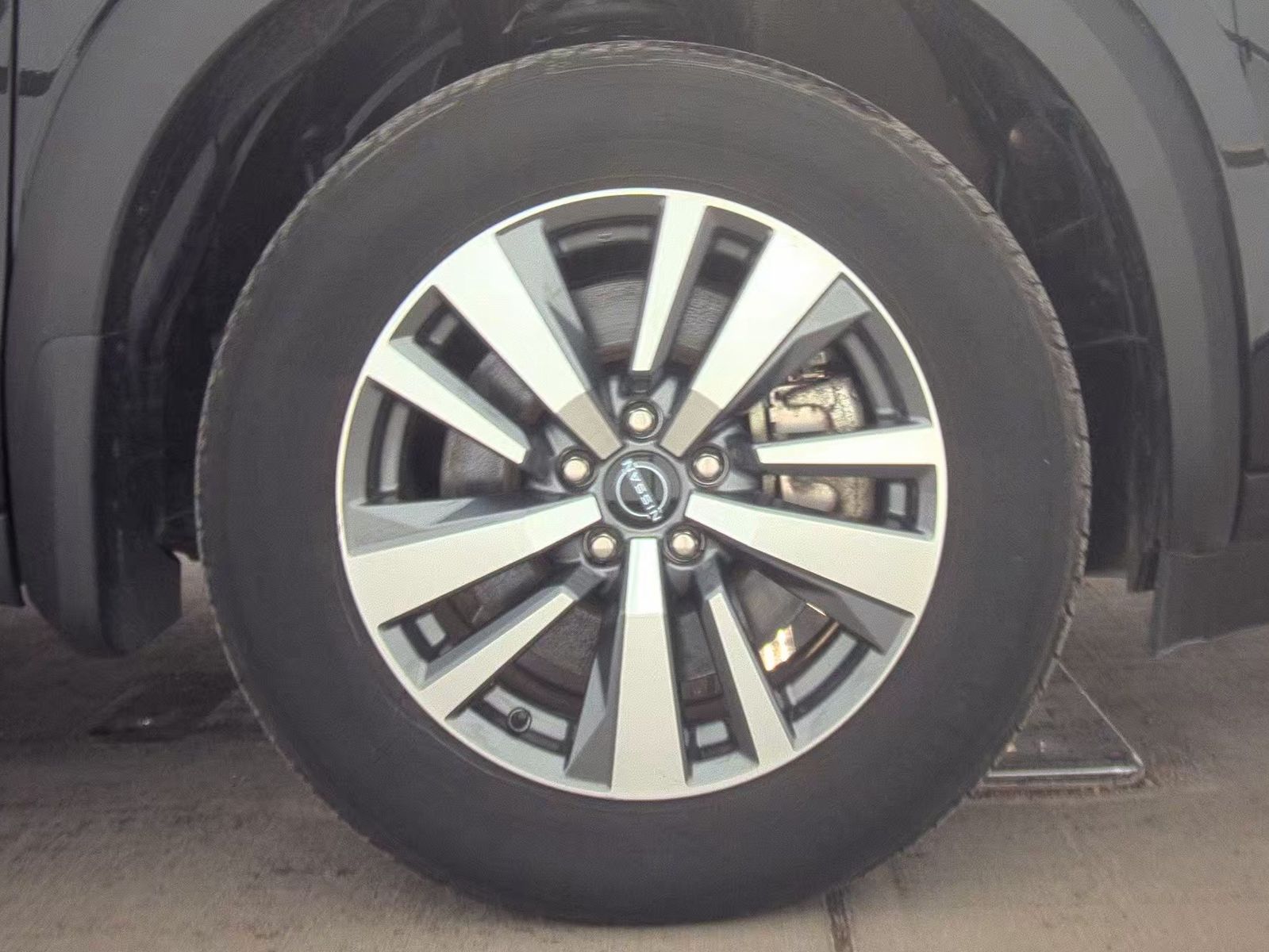 2024 Nissan Pathfinder SL AWD