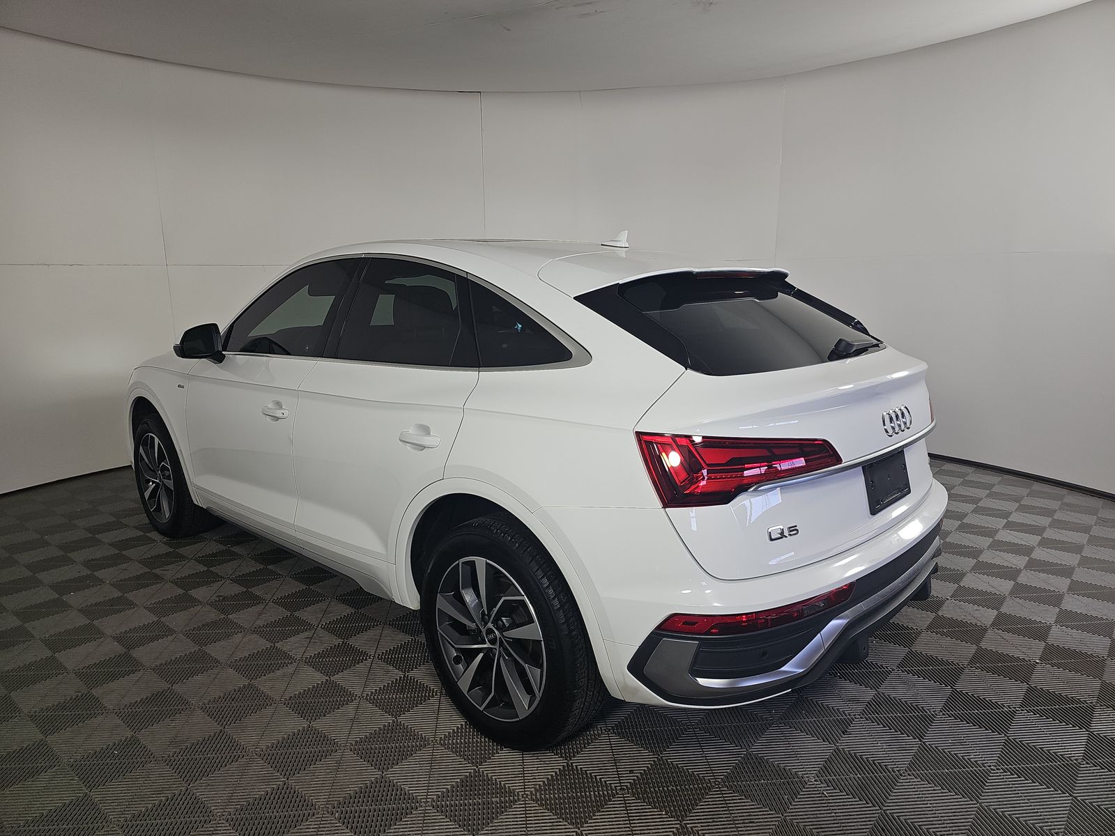 2023 Audi Q5 S line Premium AWD