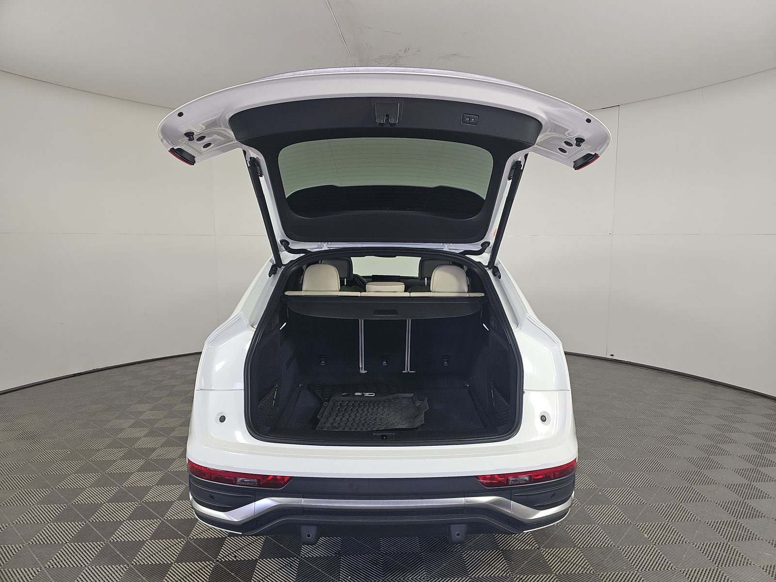 2023 Audi Q5 S line Premium AWD