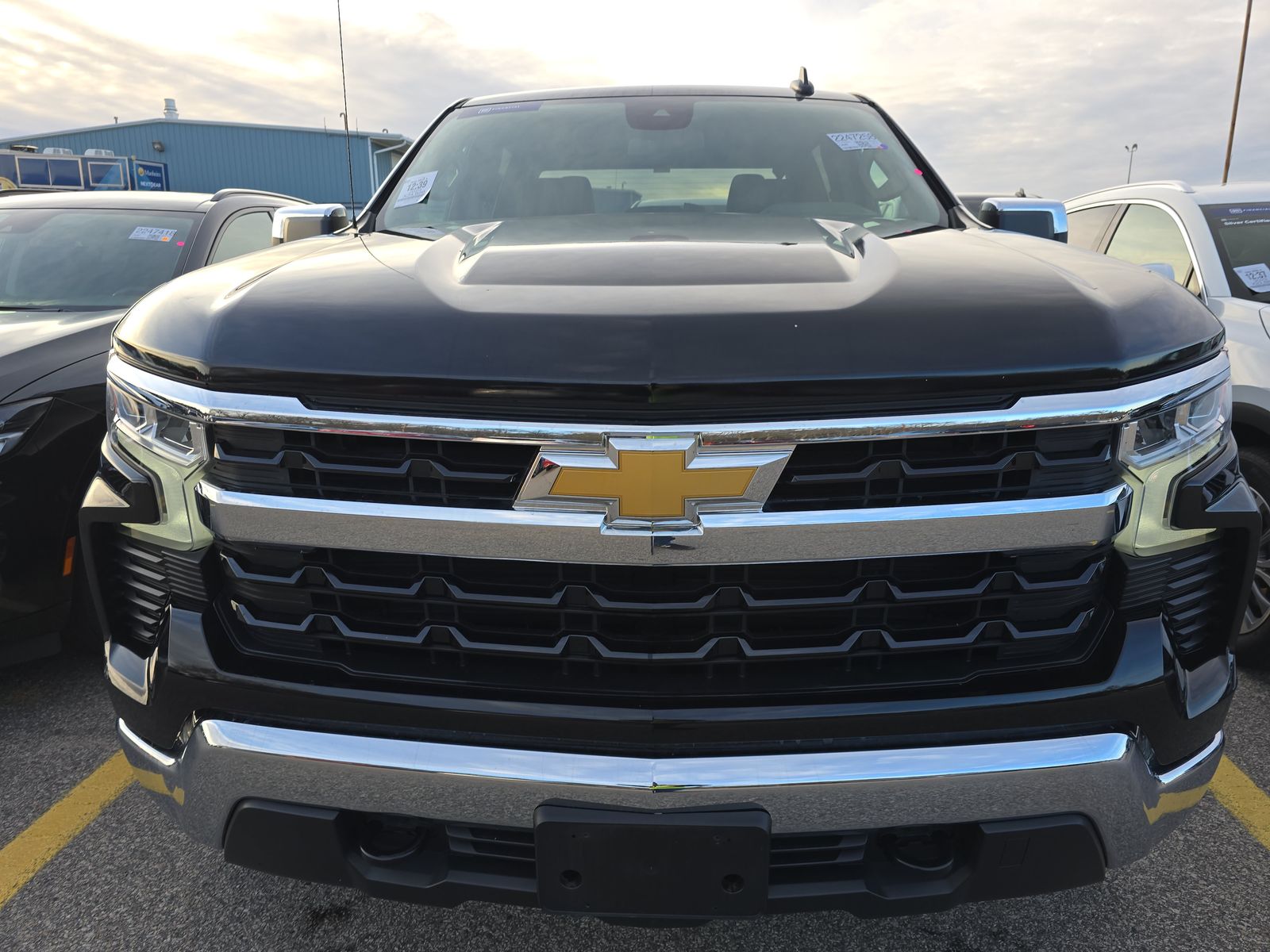 2023 Chevrolet Silverado 1500 LT AWD