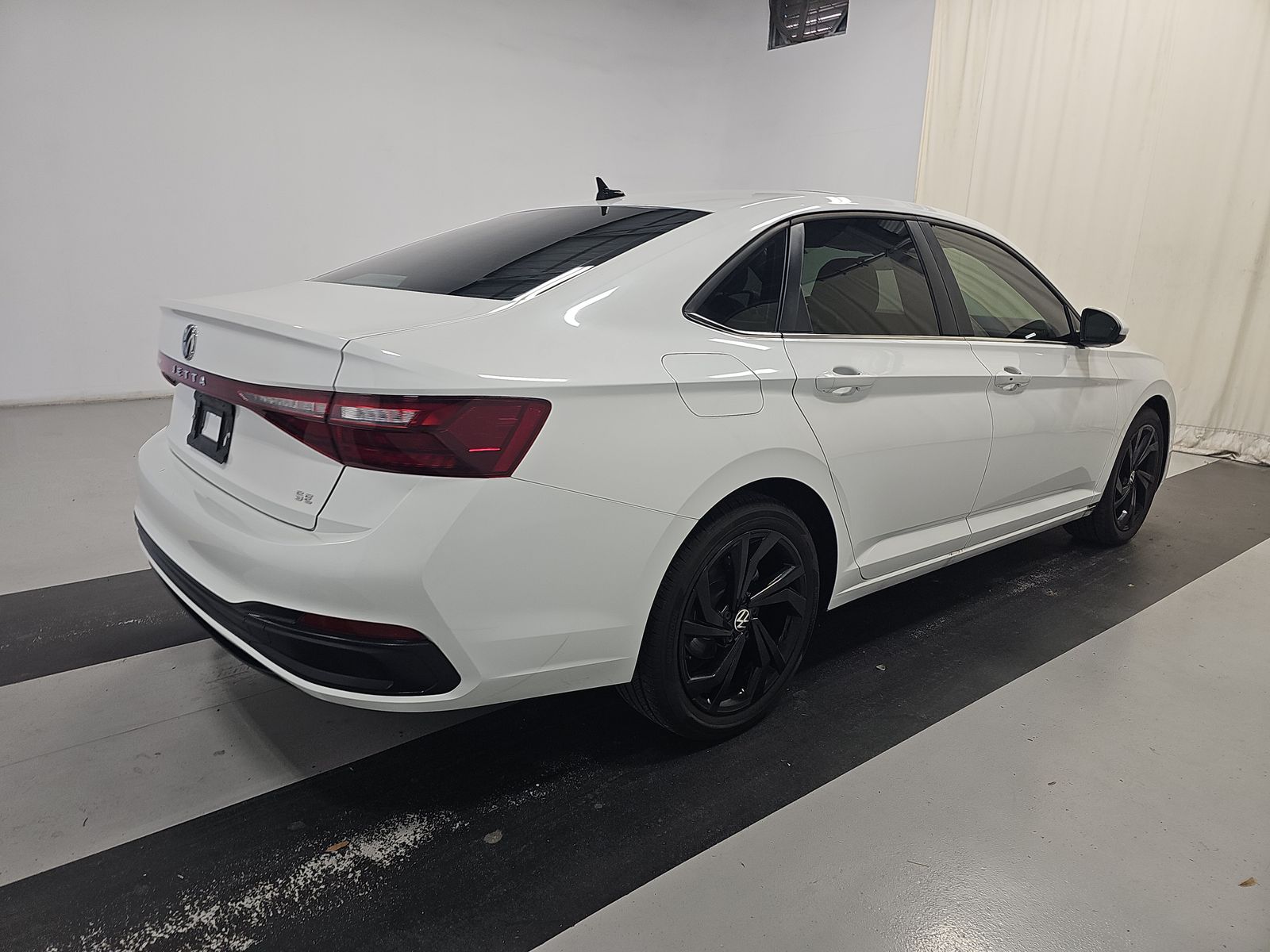 2025 Volkswagen Jetta 1.5T SE FWD