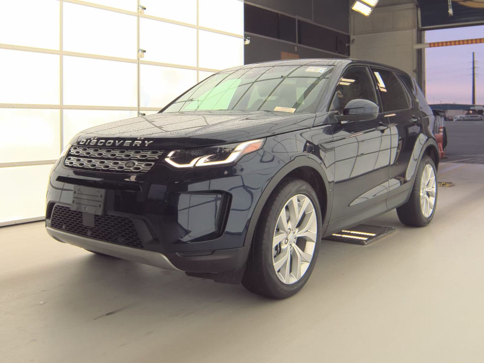 2023 Land Rover Discovery Sport SE