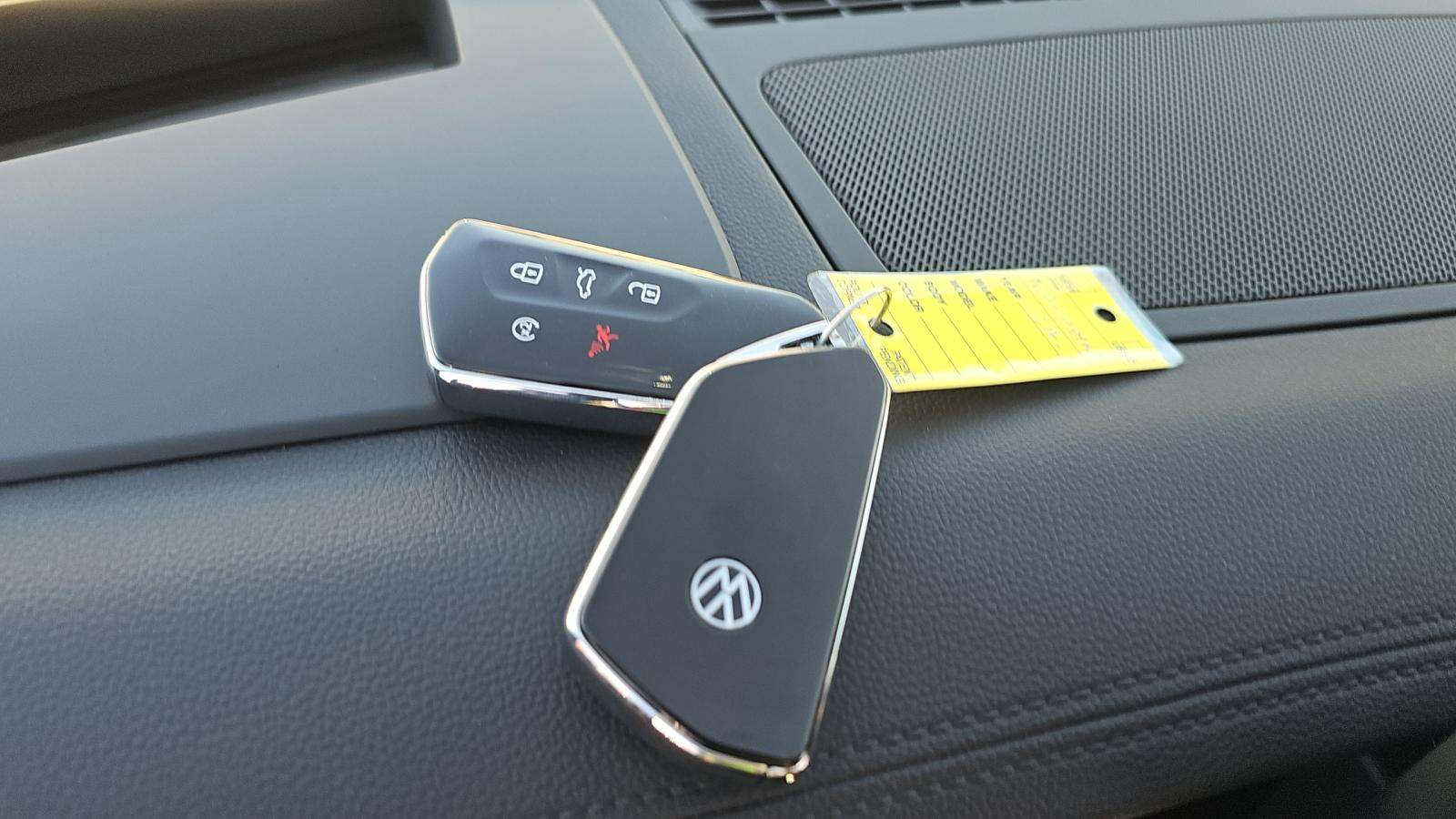 2025 Volkswagen Tiguan 2.0T SEL R-Line AWD