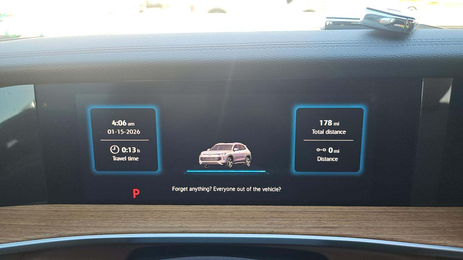 2025 Volkswagen Tiguan 2.0T SEL R-Line AWD