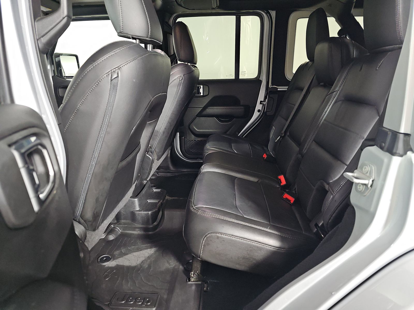 2023 Jeep Wrangler Sahara Altitude AWD