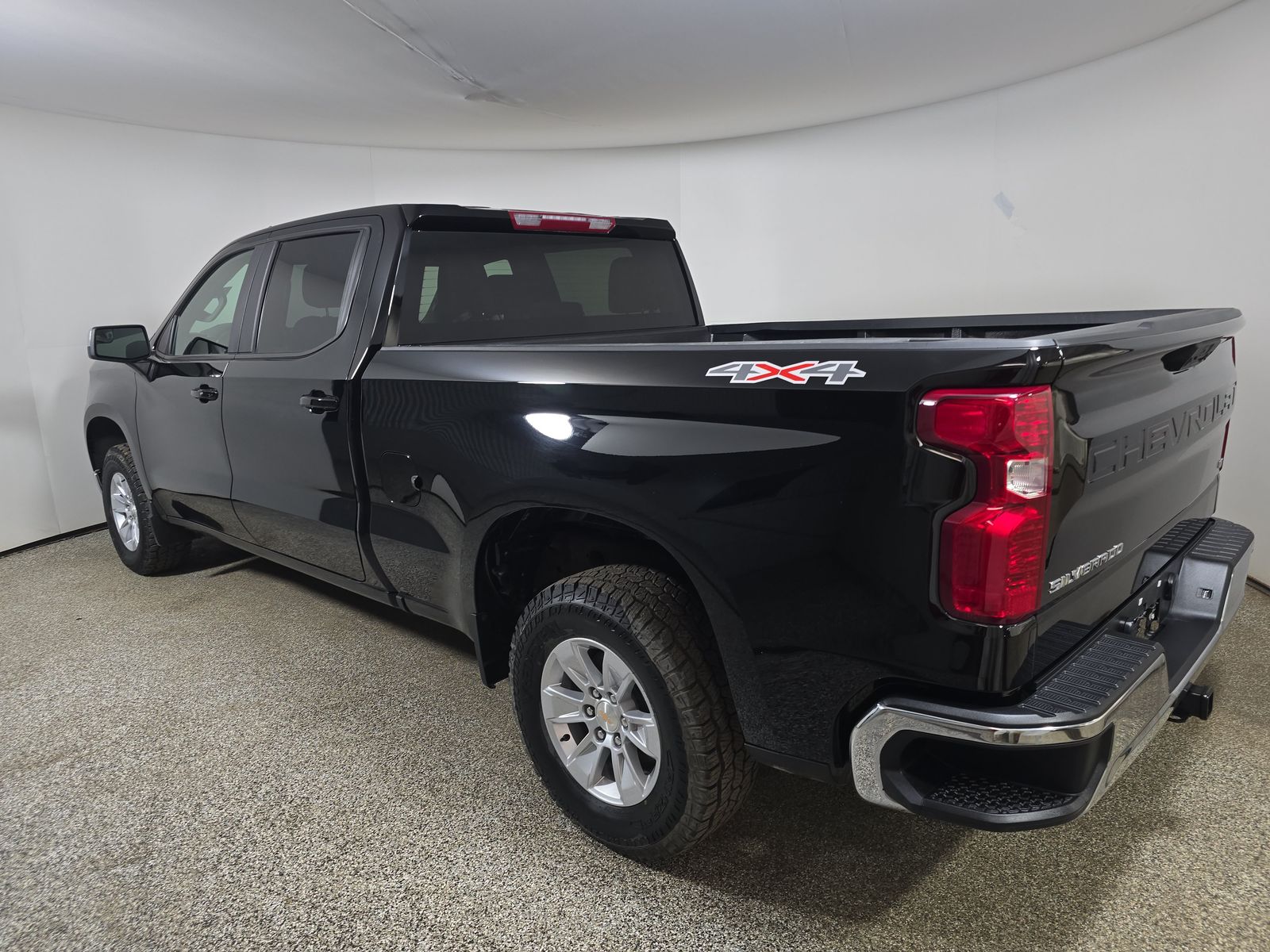 2025 Chevrolet Silverado 1500 LT AWD