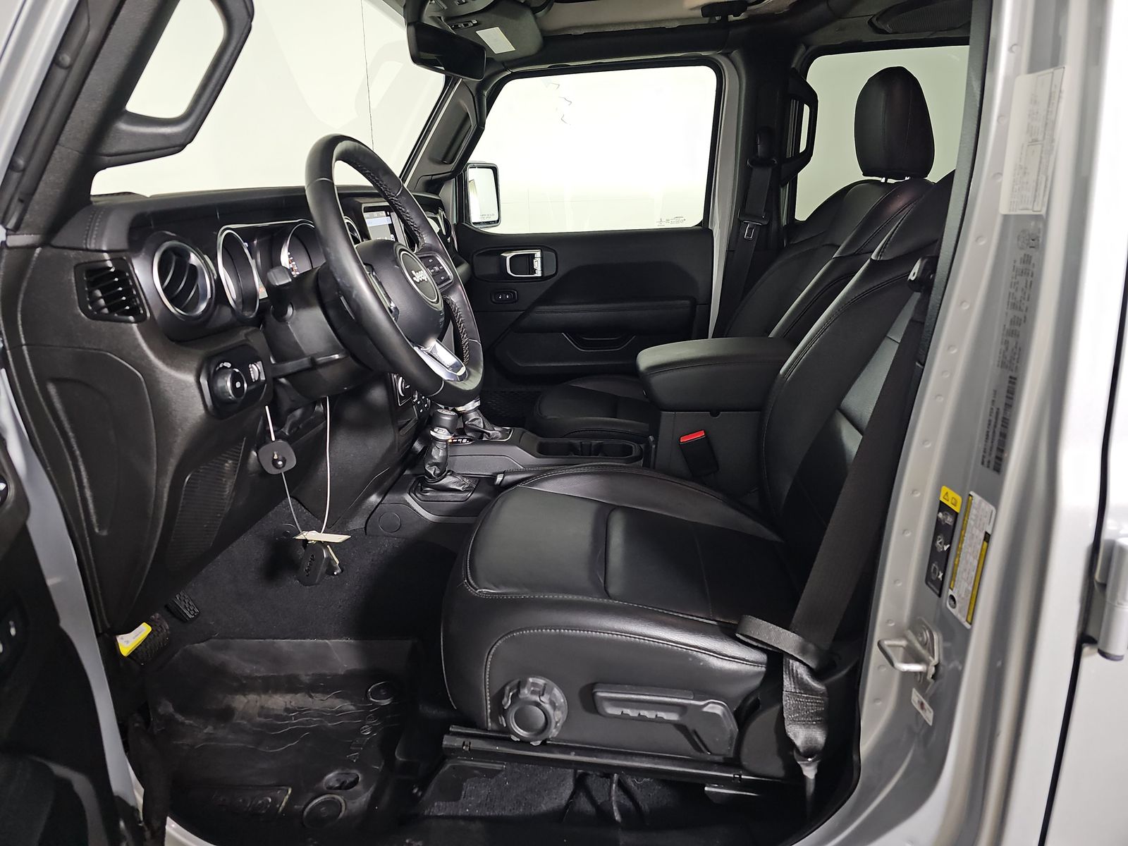 2023 Jeep Wrangler Sahara Altitude AWD