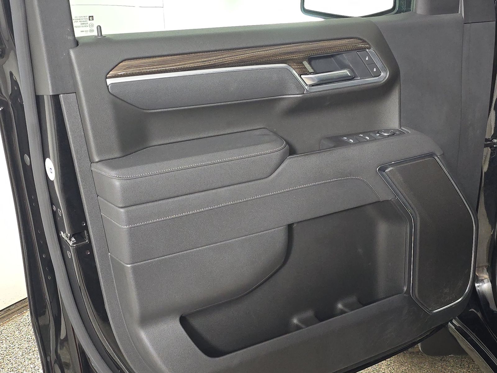 2025 Chevrolet Silverado 1500 LT AWD