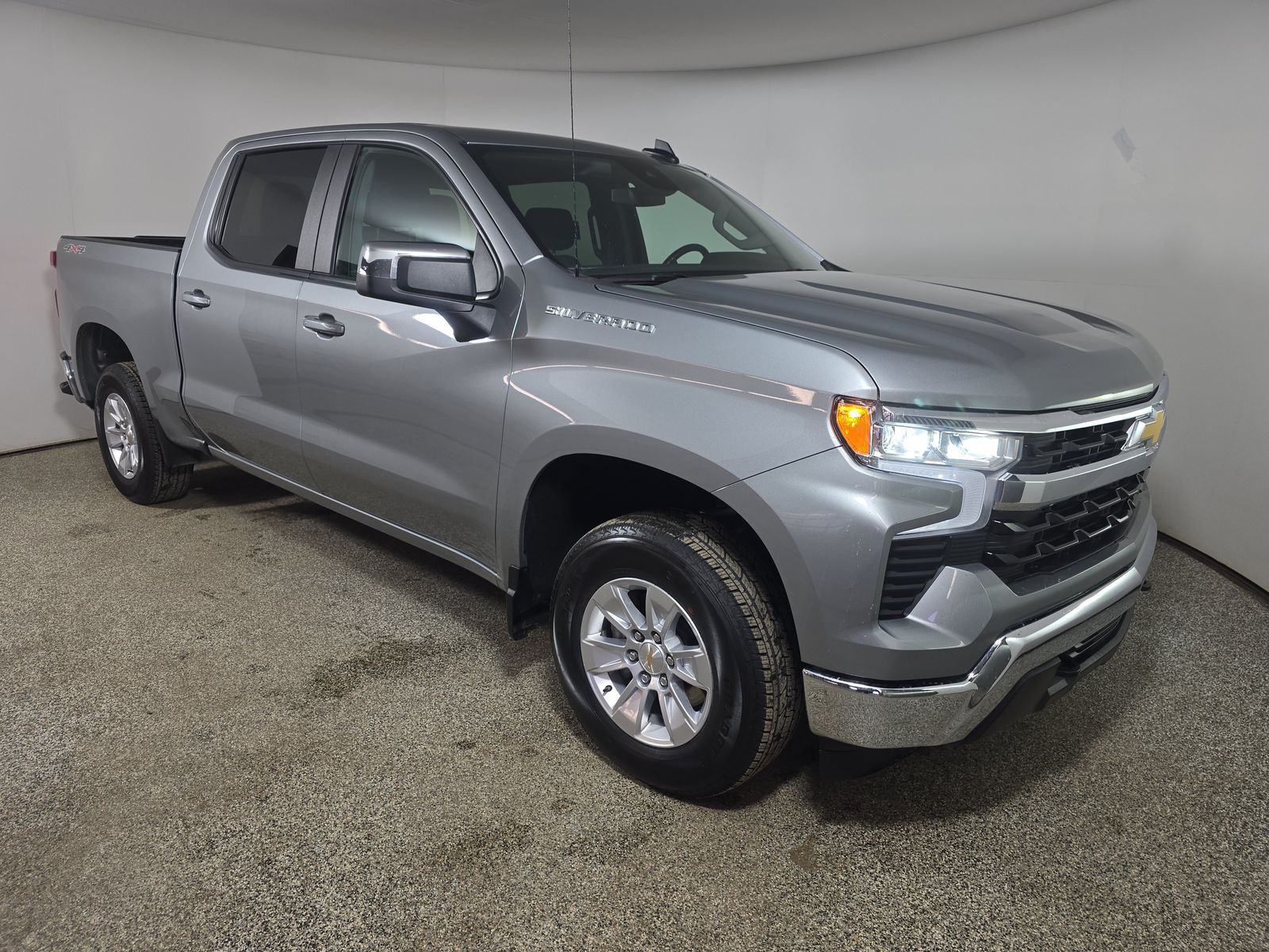 2025 Chevrolet Silverado 1500 LT AWD