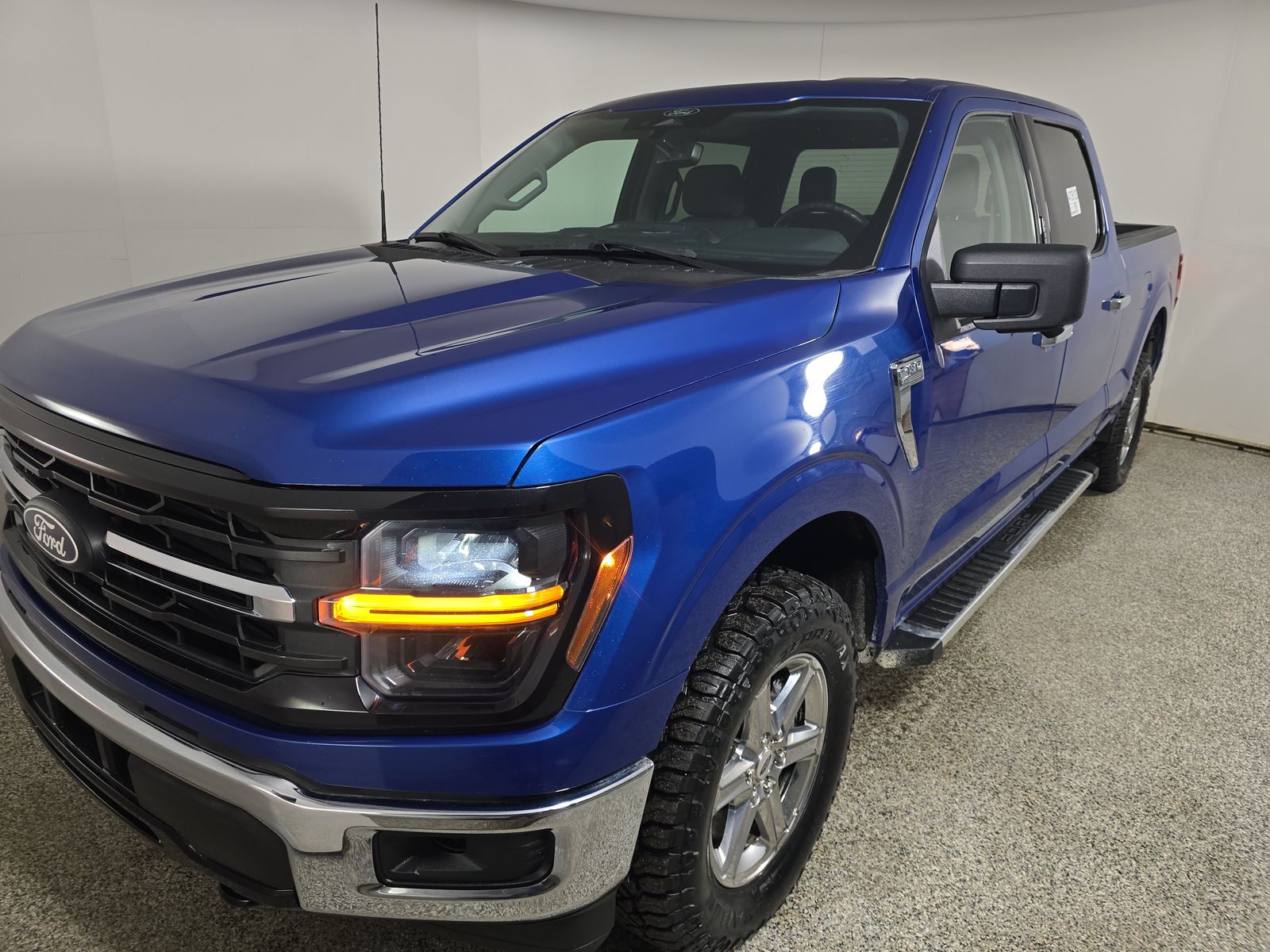 2024 Ford F-150 XLT AWD