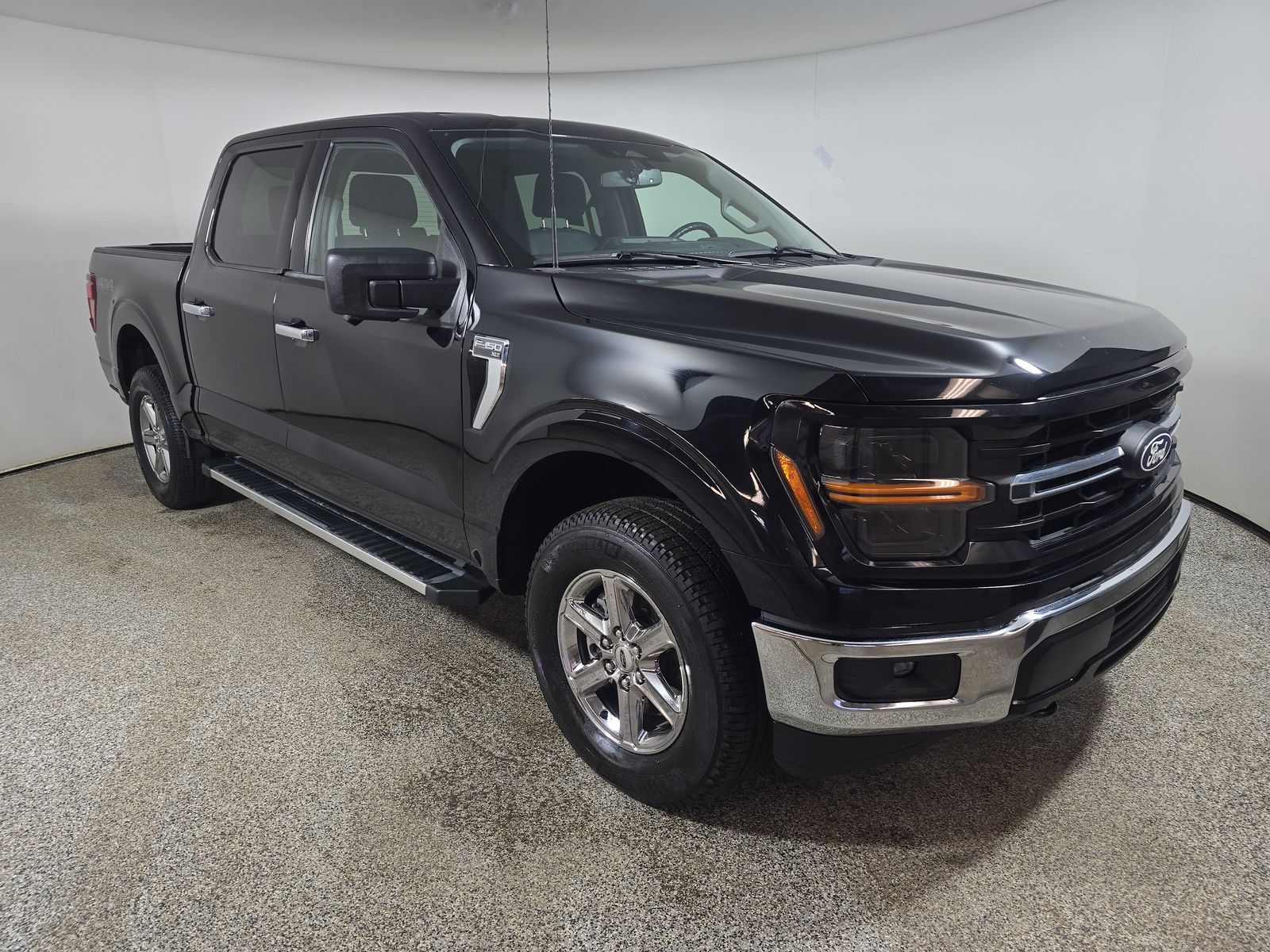 2024 Ford F-150 XLT AWD