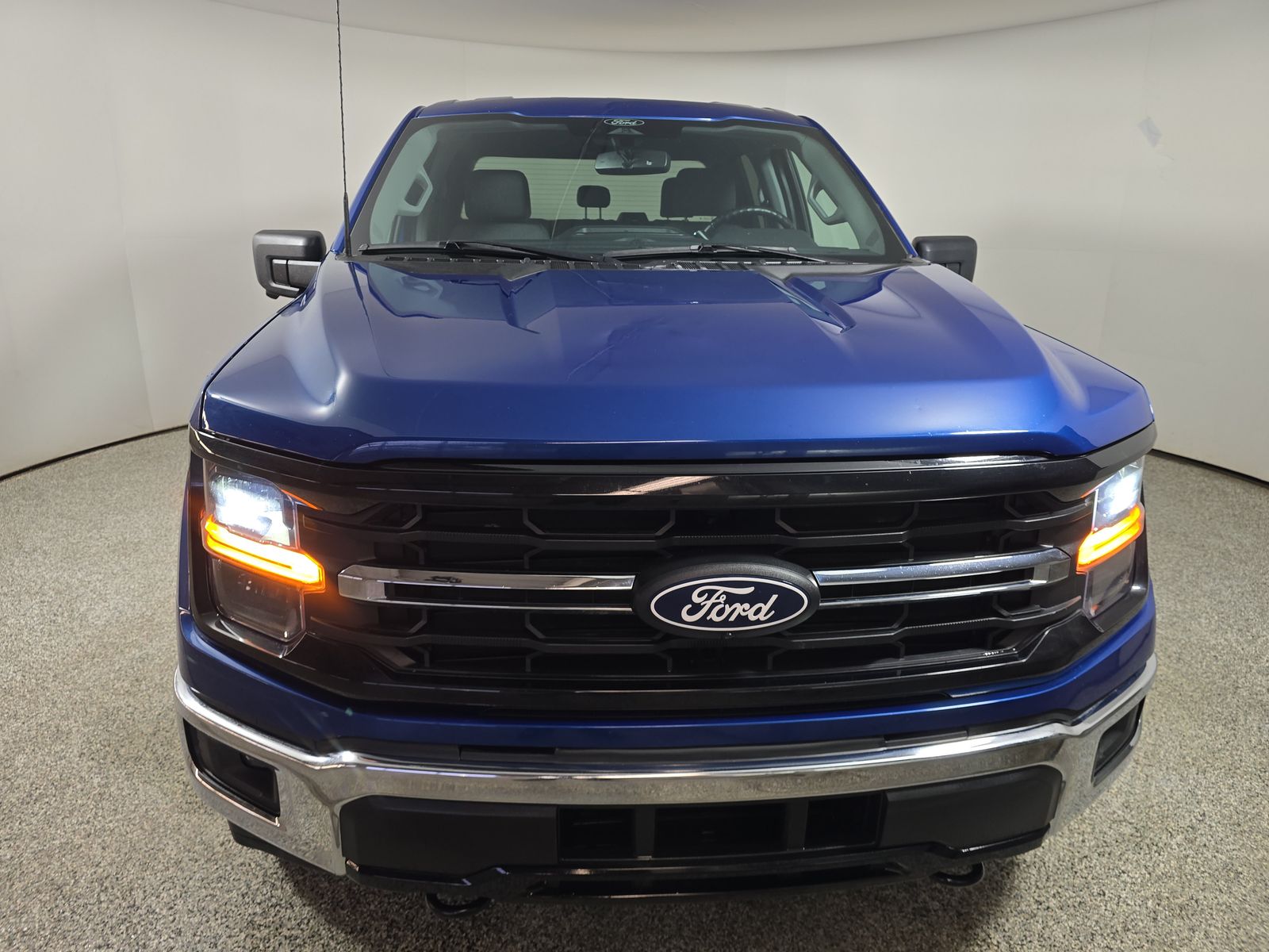 2024 Ford F-150 XLT AWD