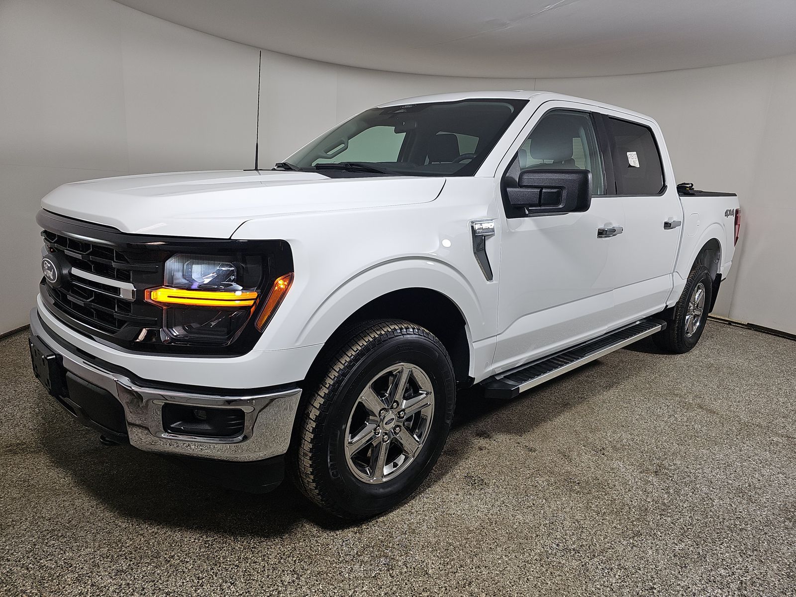 2025 Ford F-150 XLT AWD