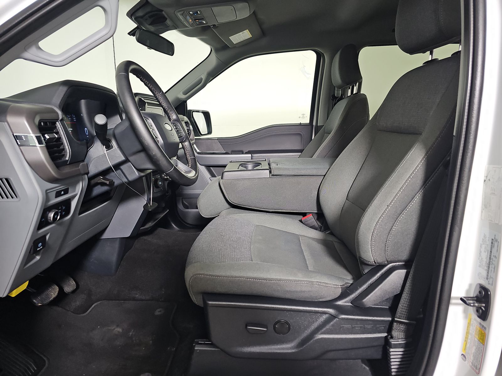 2025 Ford F-150 XLT AWD