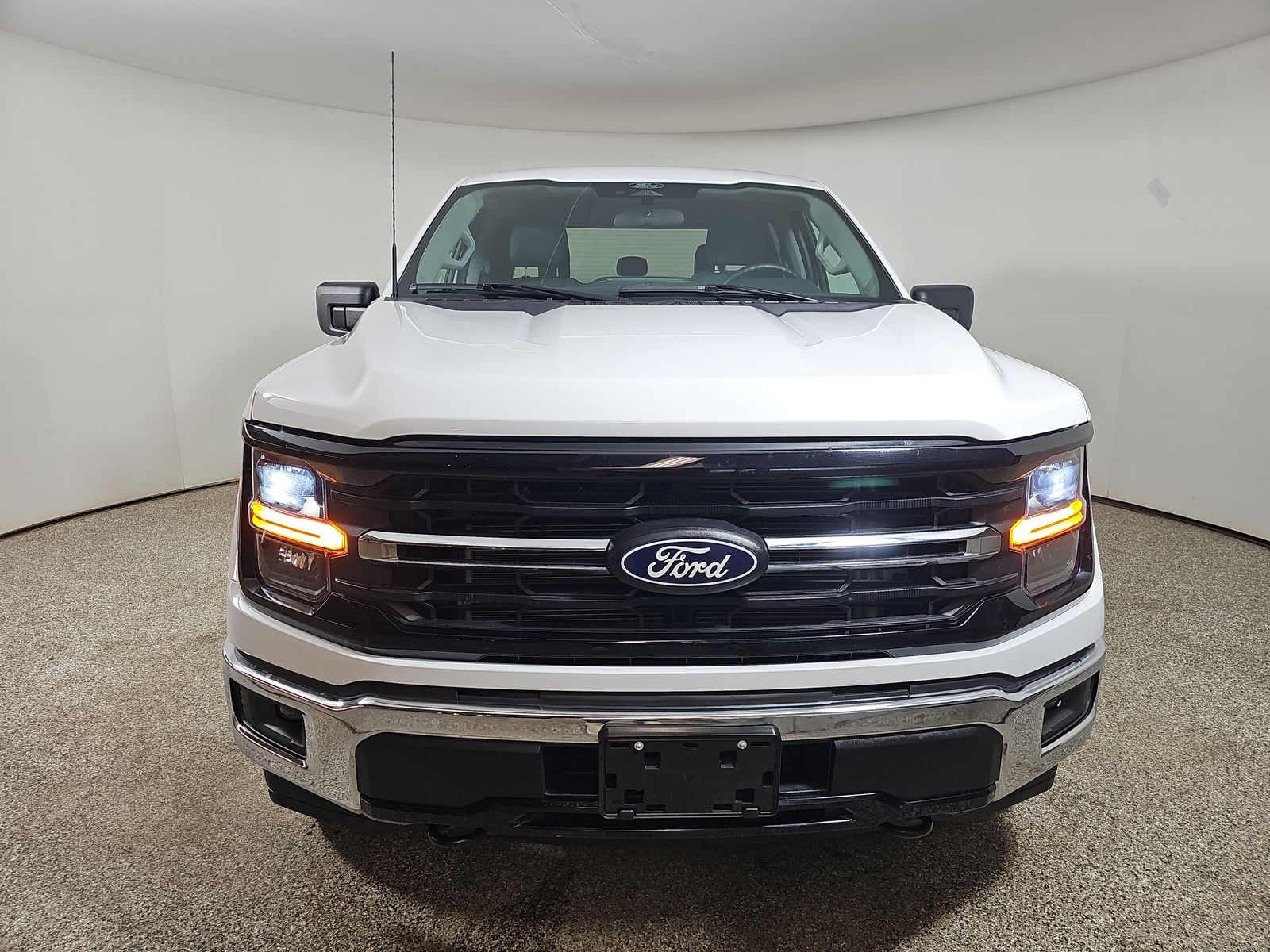 2025 Ford F-150 XLT AWD