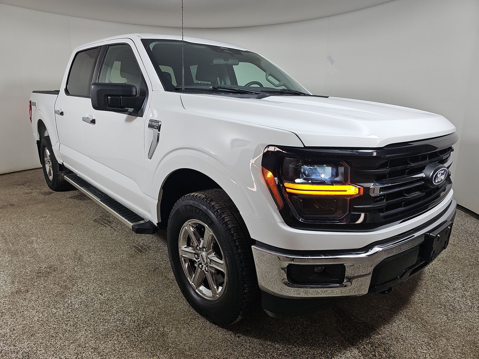 2025 Ford F-150 XLT AWD