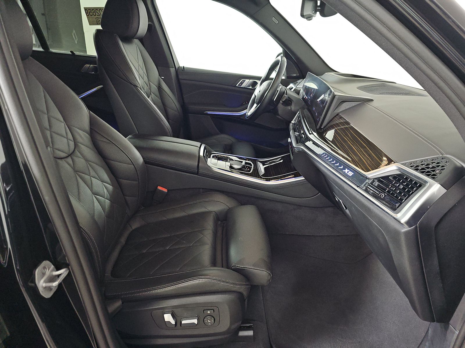 2024 BMW X5 xDrive40i AWD