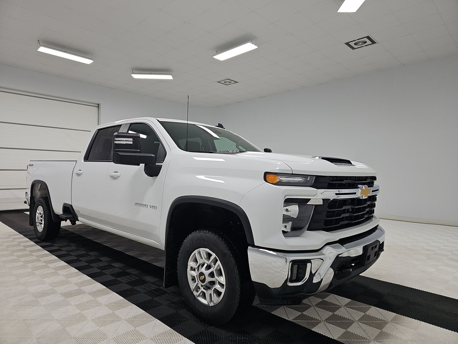 2025 Chevrolet Silverado 2500HD LT AWD