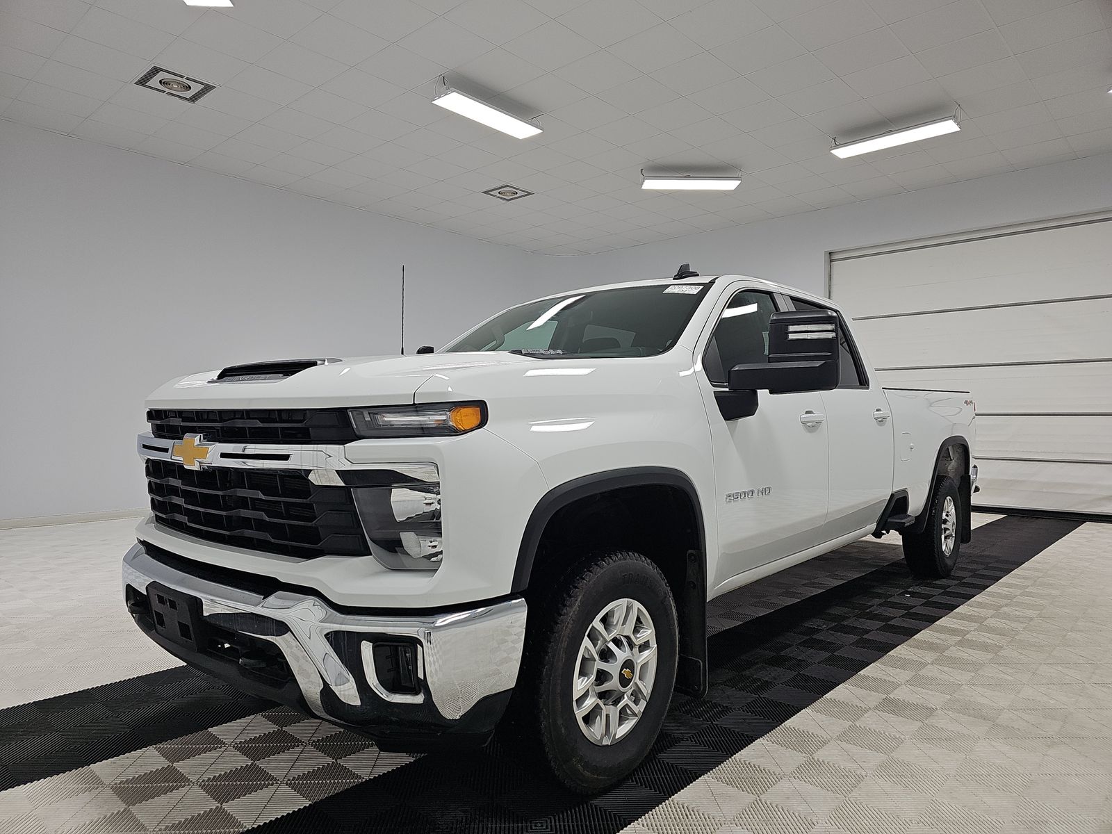 2025 Chevrolet Silverado 2500HD LT AWD