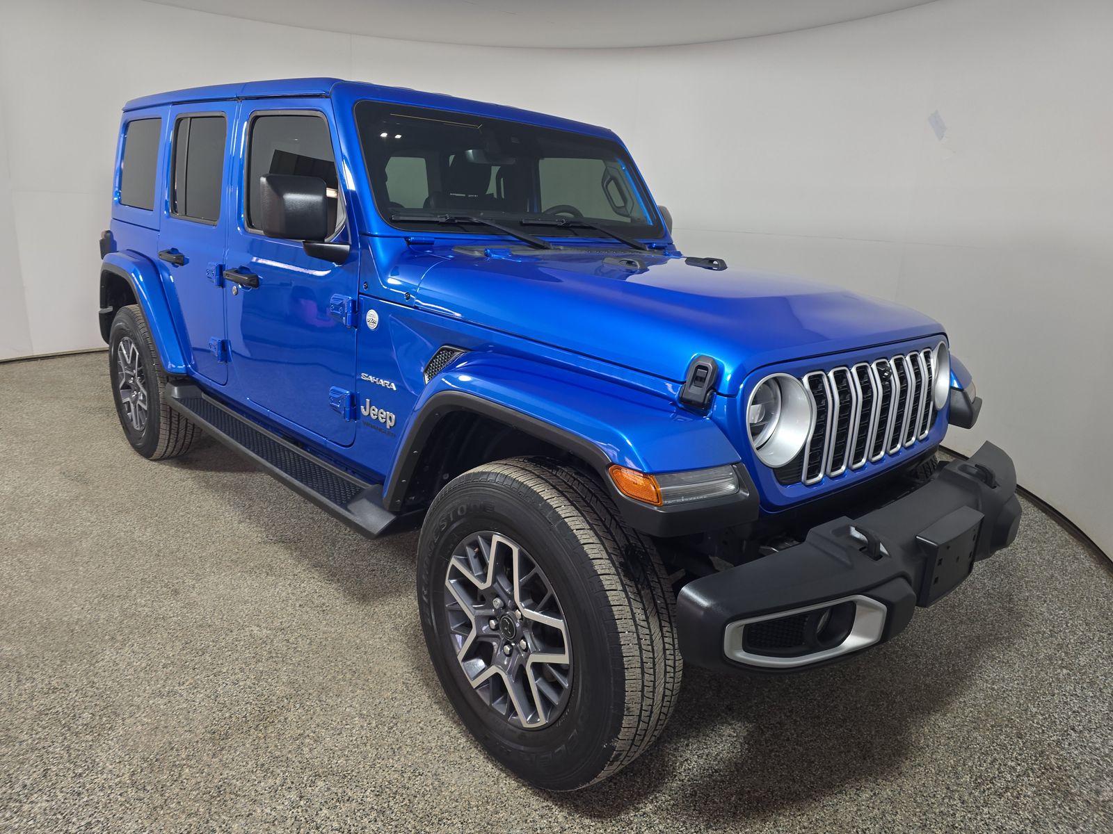 2024 Jeep Wrangler Sahara AWD
