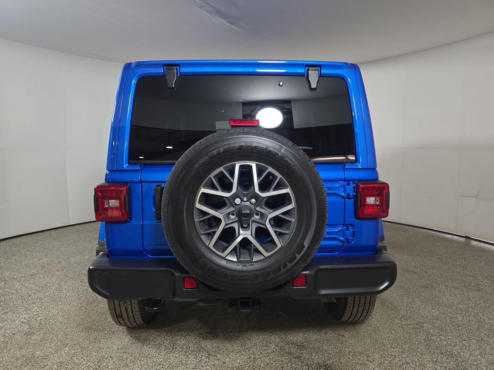 2024 Jeep Wrangler Sahara AWD