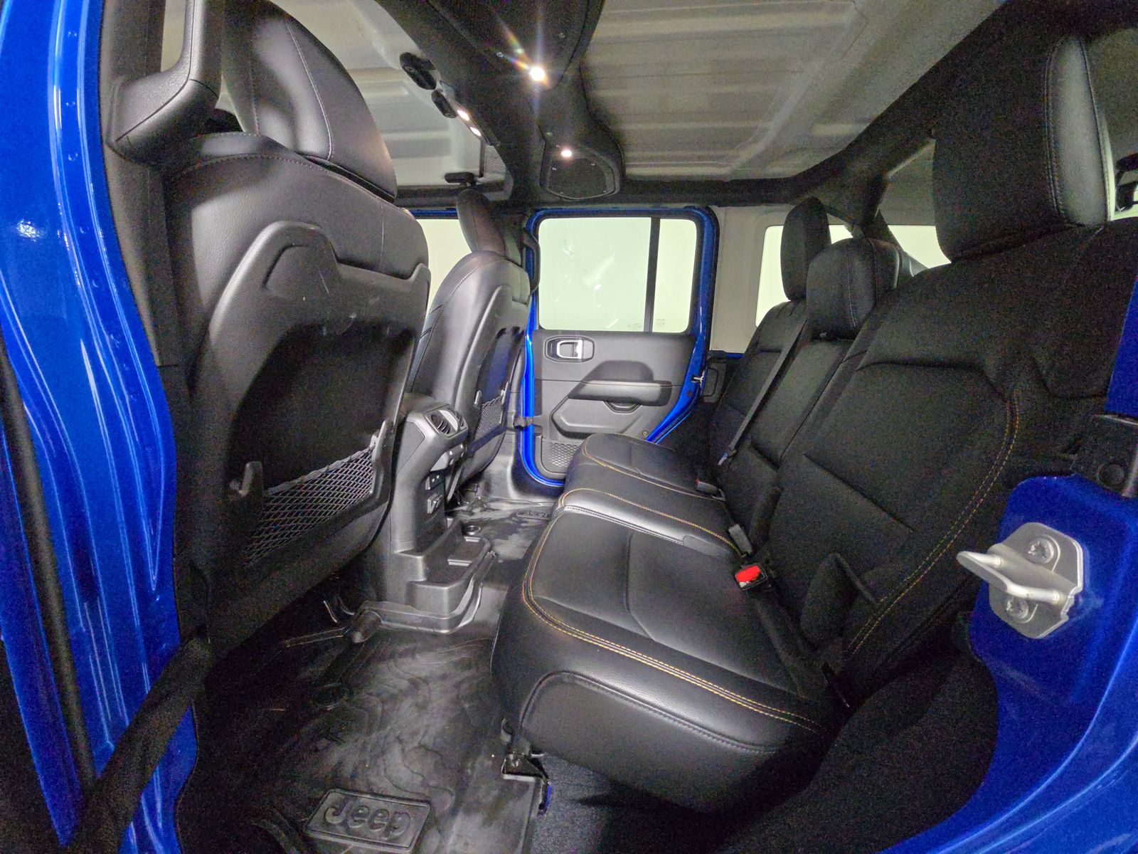 2024 Jeep Wrangler Sahara AWD