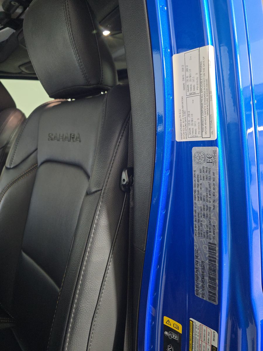 2024 Jeep Wrangler Sahara AWD