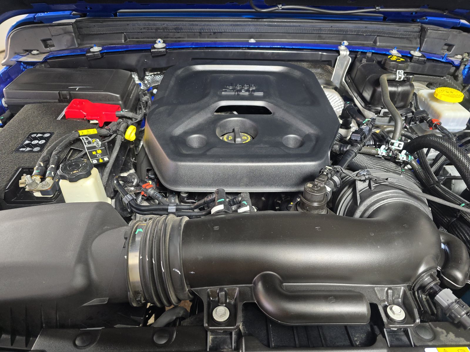 2024 Jeep Wrangler Sahara AWD