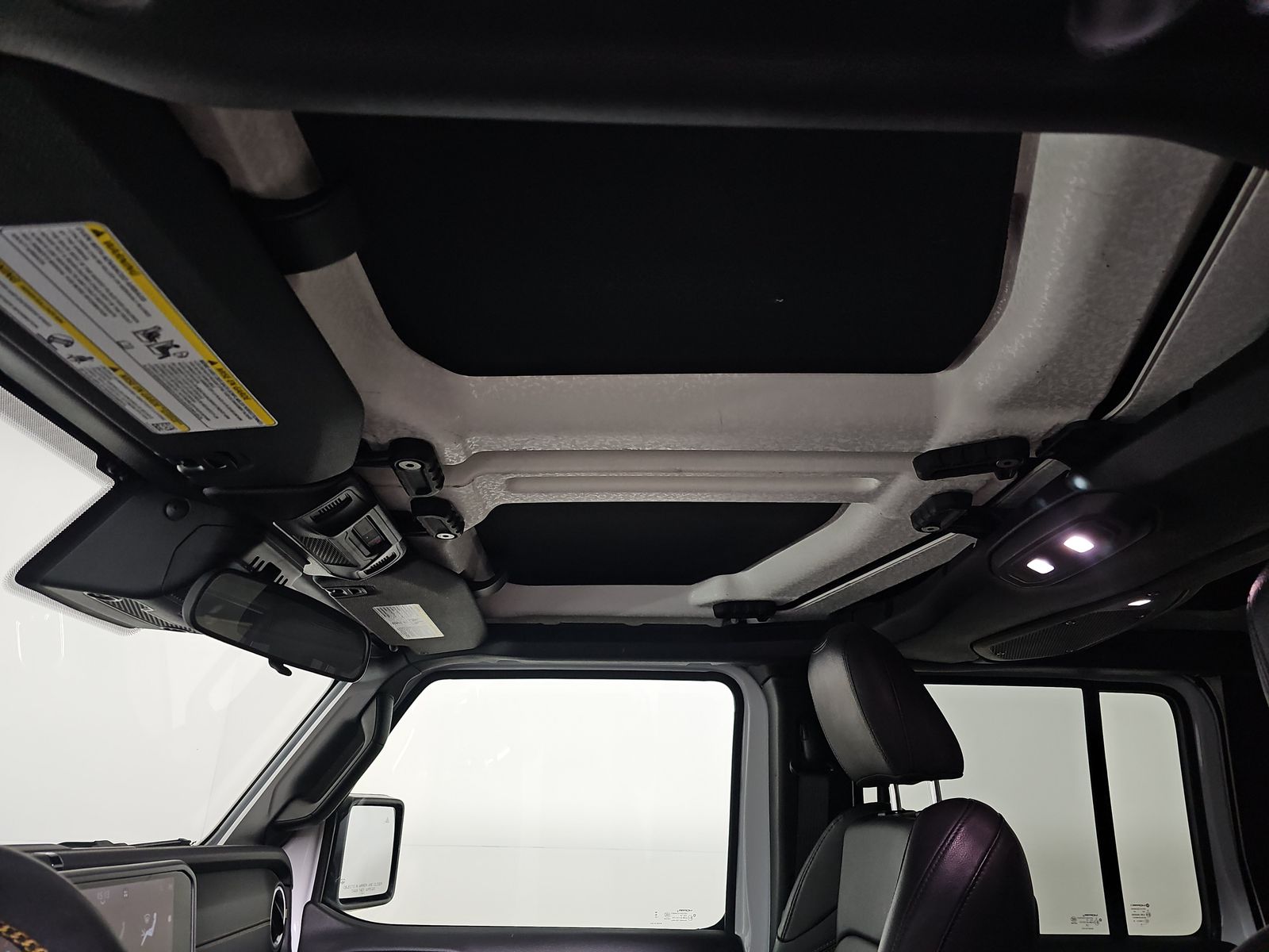 2024 Jeep Wrangler Sahara AWD