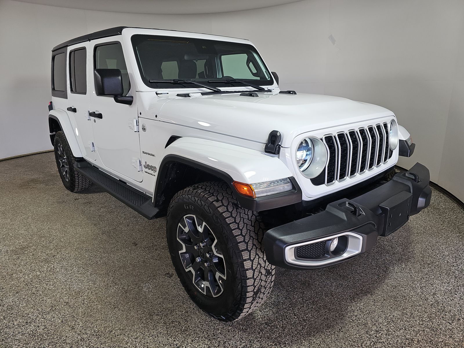 2024 Jeep Wrangler Sahara AWD
