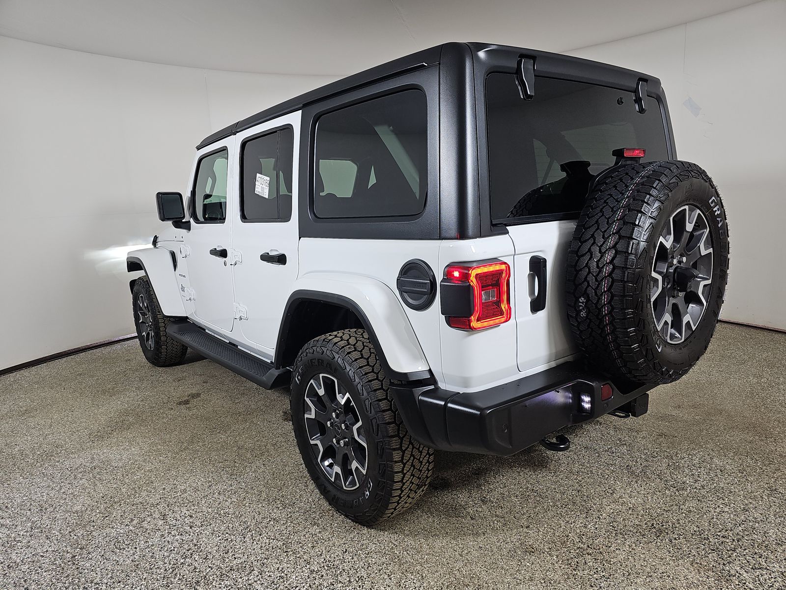 2024 Jeep Wrangler Sahara AWD