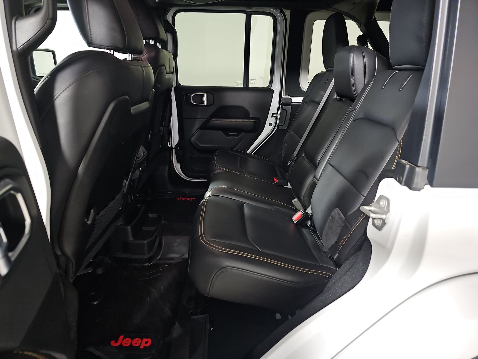 2024 Jeep Wrangler Sahara AWD