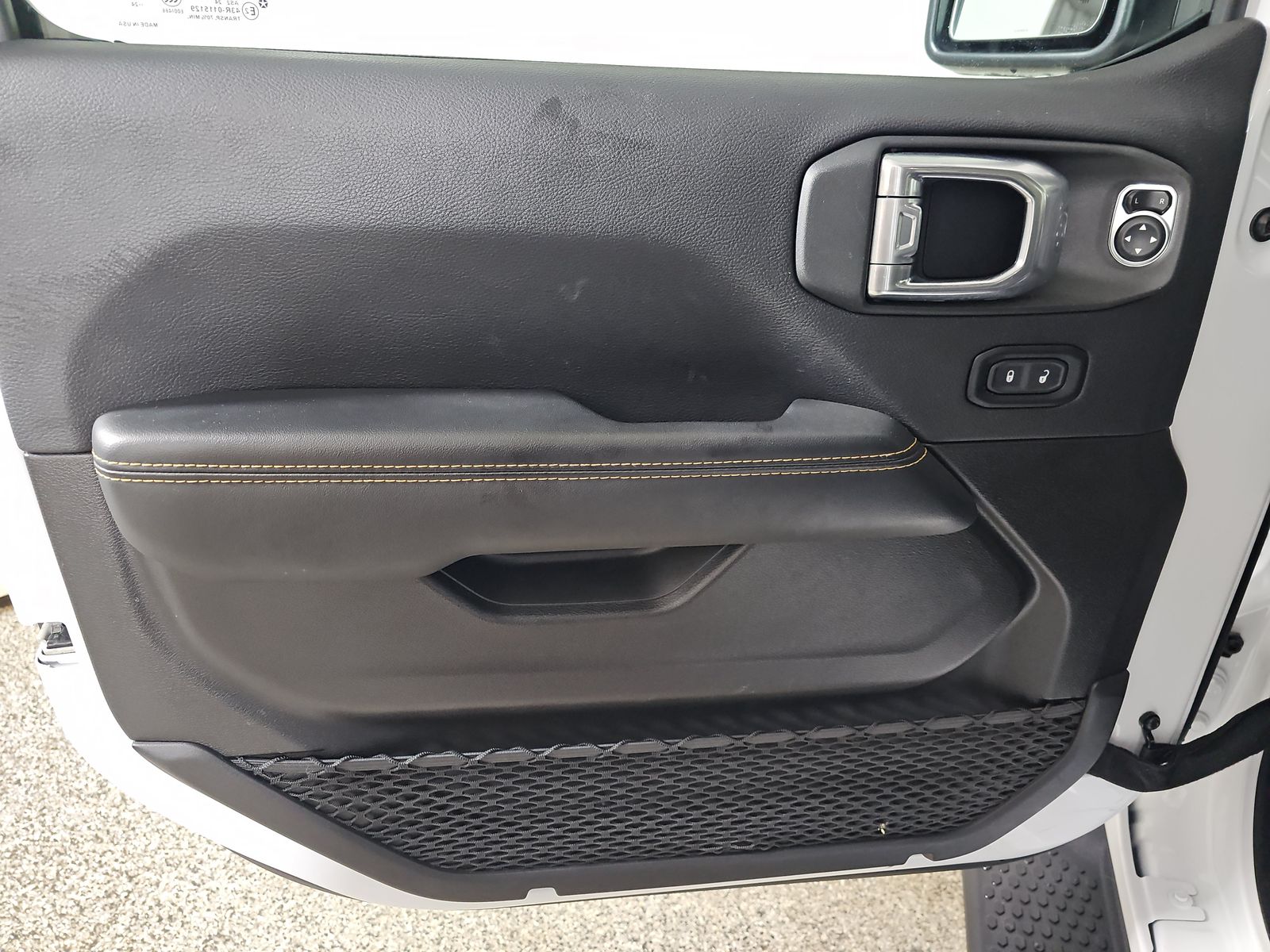 2024 Jeep Wrangler Sahara AWD